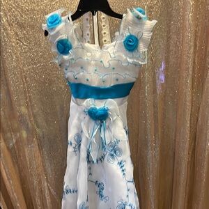 S SQUARE White and Turquoise Flower Applique Girls' Dress